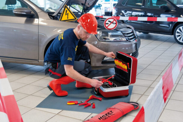 Sada nářadí pro hybridní vozidla a elektromobily - HA173204