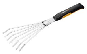 Ruční hrábě Fiskars Xact